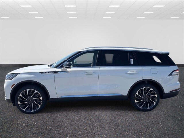 2025 Lincoln Aviator Reserve photo 4