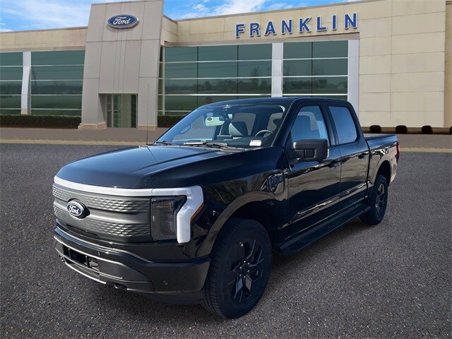 2025 Ford F-150 Lightning photo 3