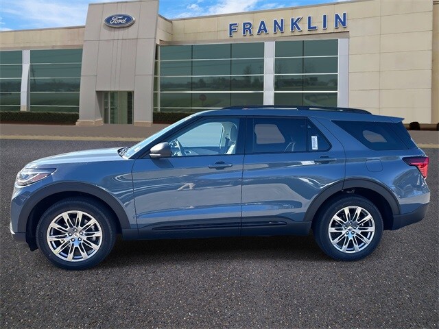 2026 Ford Explorer photo 4