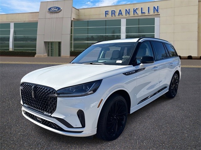 2025 Lincoln Aviator Reserve photo 3