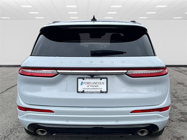 2025 Lincoln Corsair Grand Touring photo 4