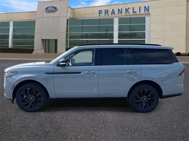 2025 Lincoln Navigator Reserve photo 4