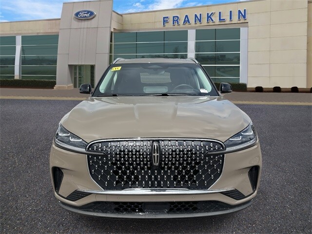 2025 Lincoln Aviator Reserve photo 2