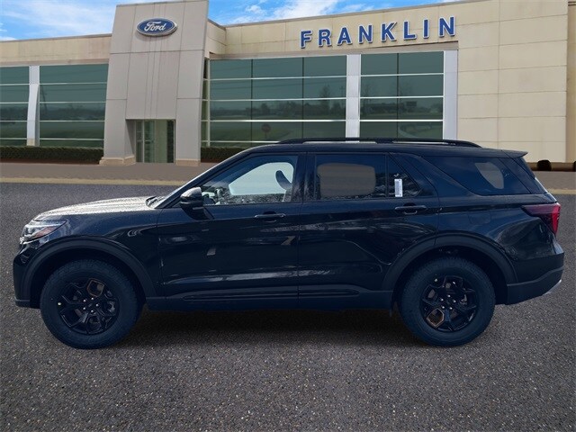 2026 Ford Explorer photo 3
