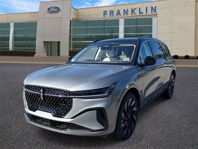 2025 Lincoln Nautilus Black Label photo 3
