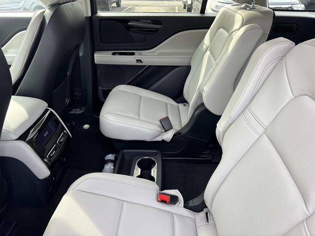 2026 Lincoln Aviator Premiere - Photo 18