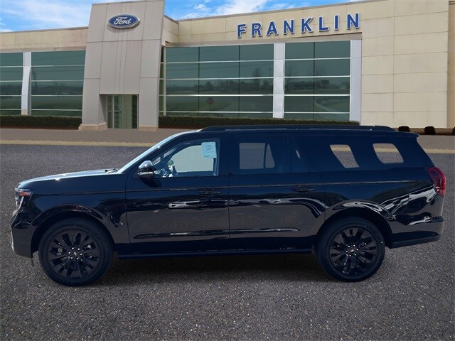 2025 Ford Expedition MAX Platinum photo 4