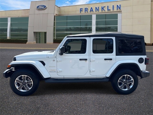 2023 Jeep Wrangler Sahara photo 4