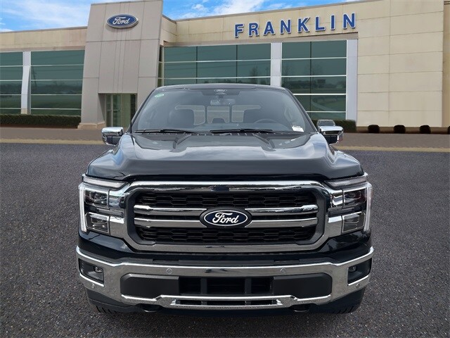 2025 Ford F-150 Lariat photo 2