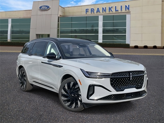 2026 Lincoln Nautilus Black Label's photo