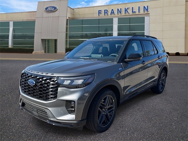 2025 Ford Explorer ST-Line photo 3