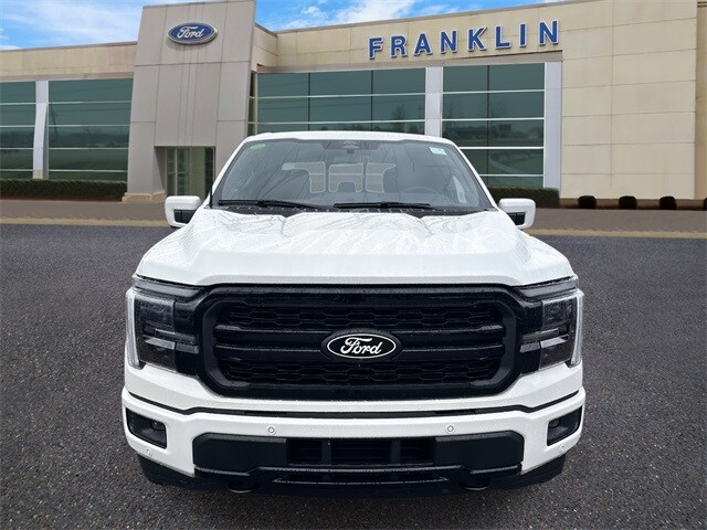 2025 Ford F-150 Lariat photo 2