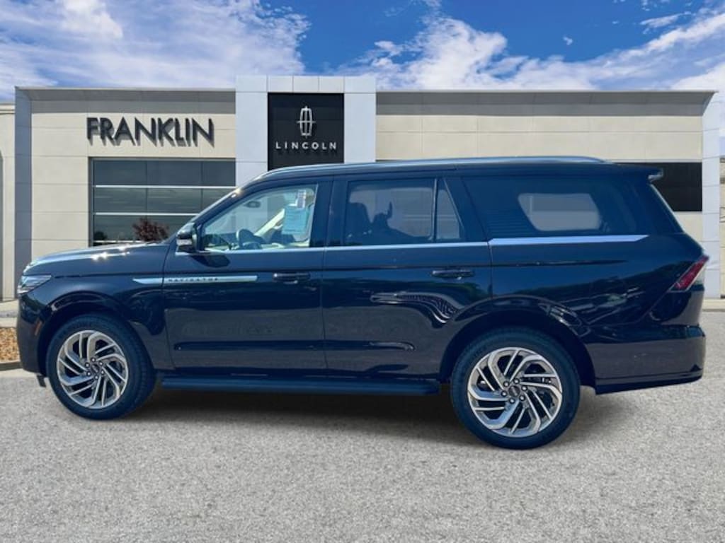 New 2027 Lincoln Navigator Premiere SUV