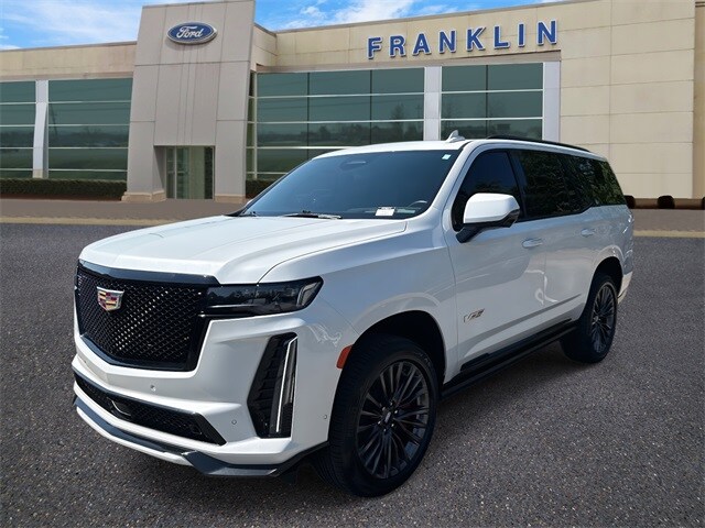 2023 Cadillac Escalade V-Series photo 3