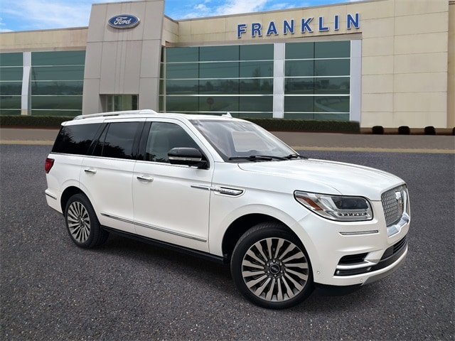 2019 Lincoln Navigator Reserve's photo