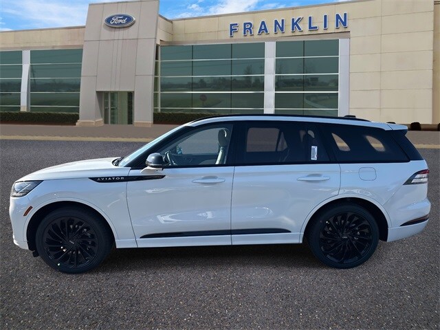 2025 Lincoln Aviator Reserve photo 3