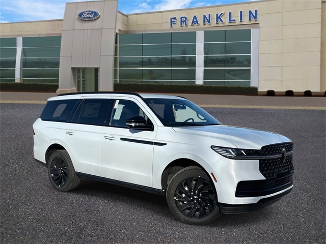 2026 Lincoln Navigator Reserve's photo