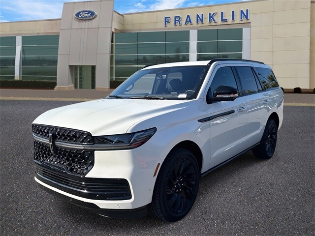 2025 Lincoln Navigator Reserve photo 2