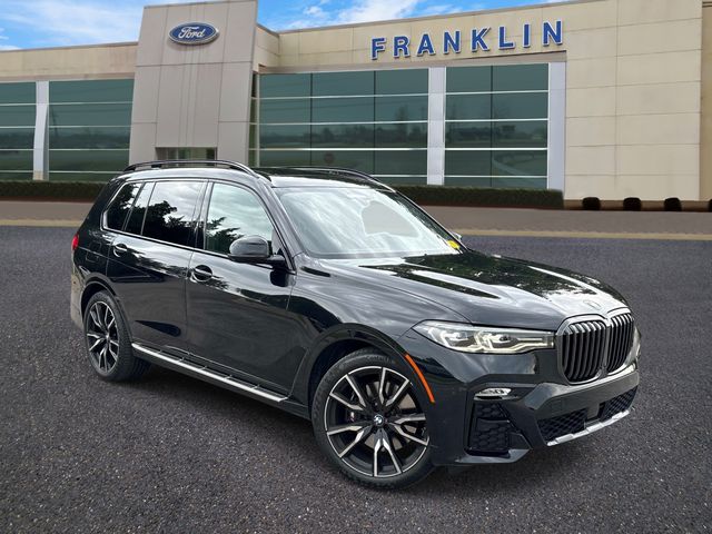 2022 BMW X7 xDrive40i's photo