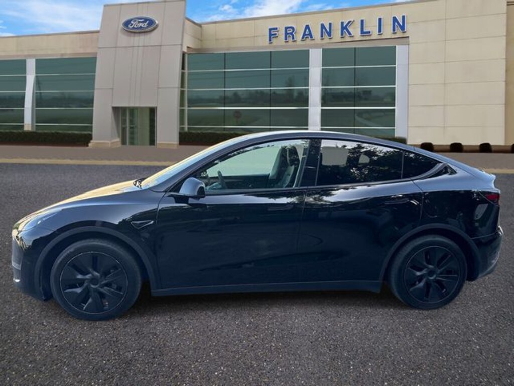 Used 2024 Tesla Model Y Long Range SUV