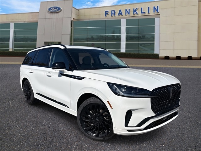 2025 Lincoln Aviator Reserve's photo