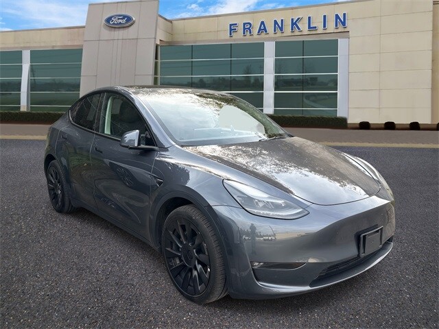 2023 Tesla Model Y Long Range photo 2