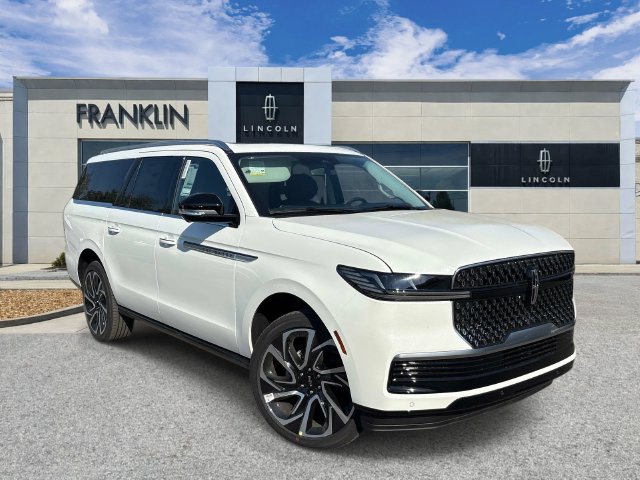 2027 Lincoln Navigator