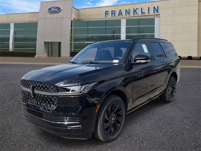 2025 Lincoln Navigator Reserve photo 3
