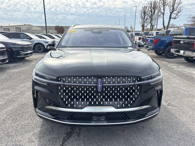 2026 Lincoln Nautilus Reserve photo 2