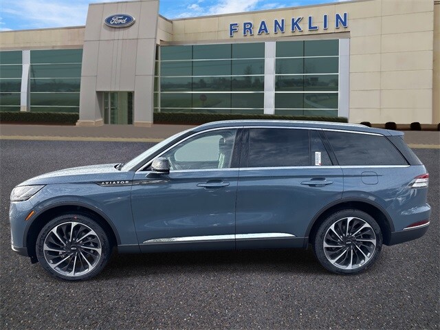 2025 Lincoln Aviator Reserve photo 4