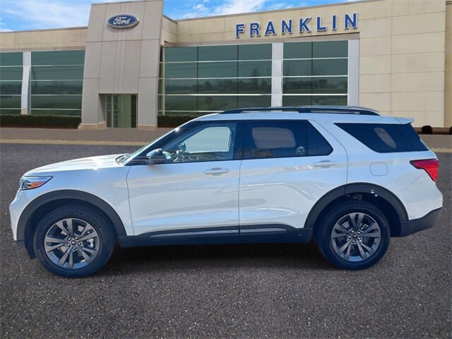 2022 Ford Explorer XLT photo 2