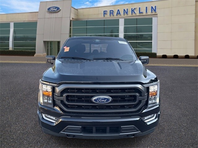 2022 Ford F-150 XLT photo 2