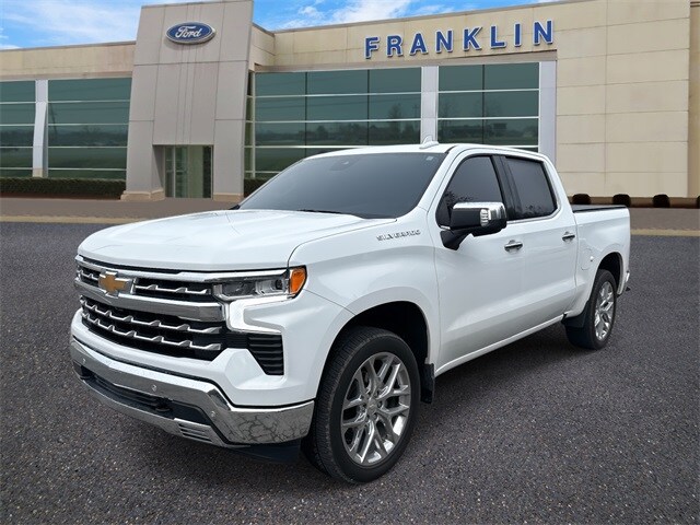 2023 Chevrolet Silverado 1500 LTZ photo 3