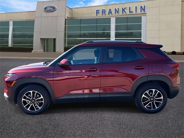 2025 Chevrolet Trailblazer LT photo 4