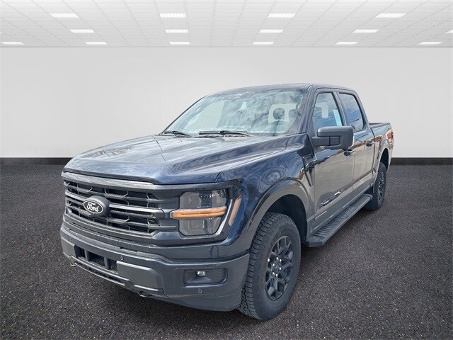 2025 Ford F-150 XLT photo 3