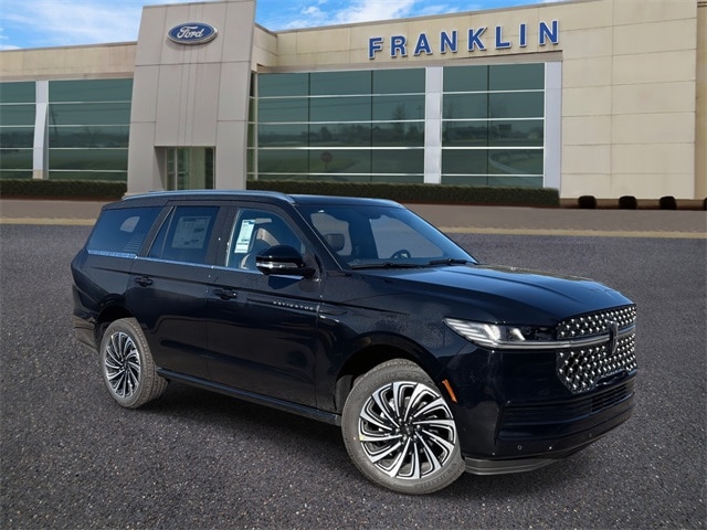 2026 Lincoln Navigator Black Label's photo