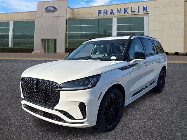 2025 Lincoln Aviator Reserve photo 2