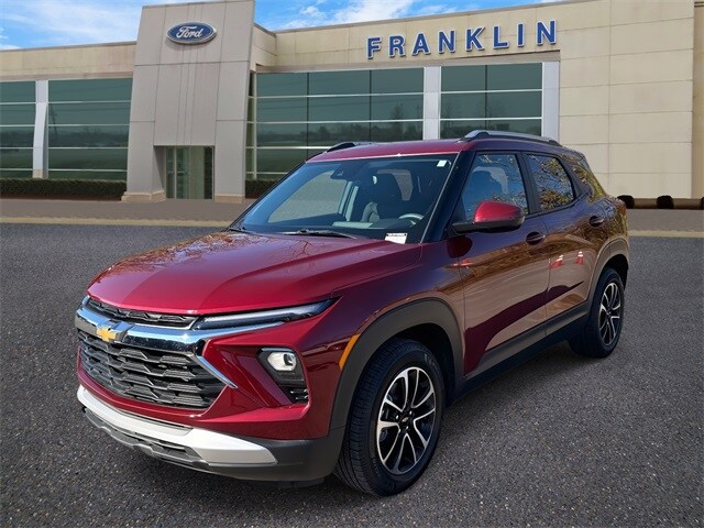 2025 Chevrolet Trailblazer LT photo 3