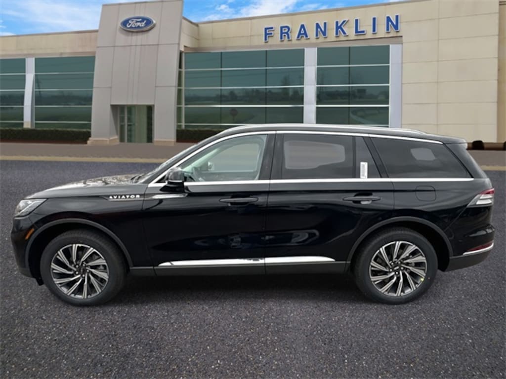 New 2026 Lincoln Aviator Premiere SUV