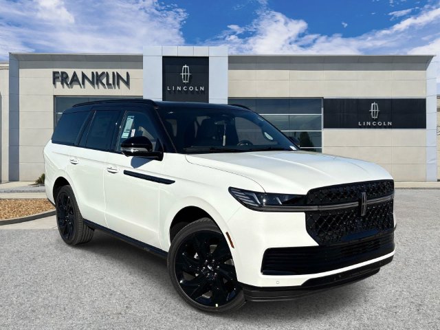 2027 Lincoln Navigator