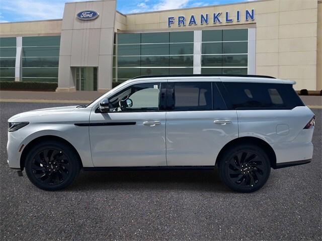 2025 Lincoln Navigator Reserve photo 4