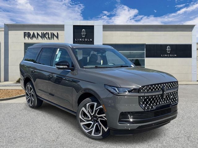 2027 Lincoln Navigator