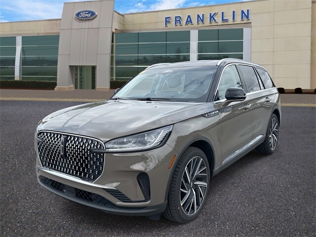 2025 Lincoln Aviator Reserve photo 3