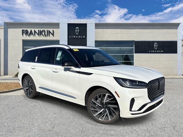 2026 Lincoln Aviator Black Label AWD's photo