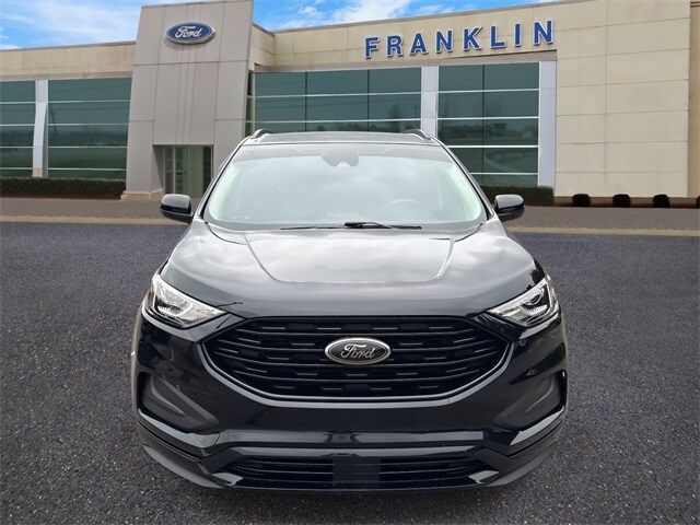 2022 Ford Edge SE photo 2