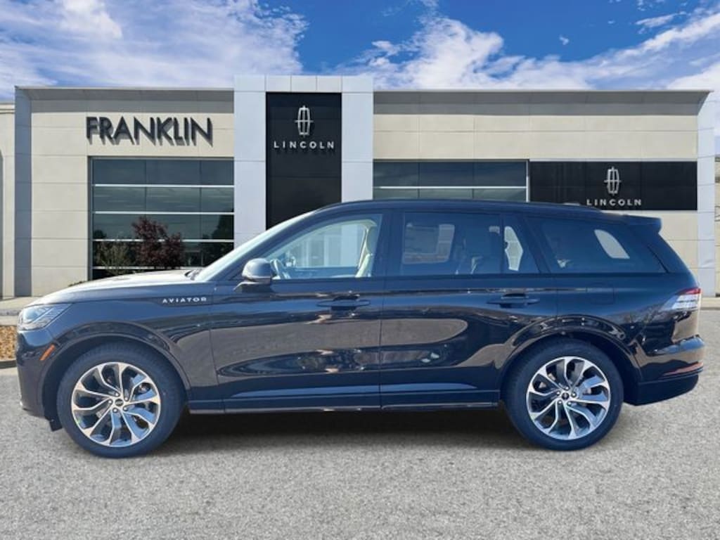 New 2026 Lincoln Aviator Premiere SUV