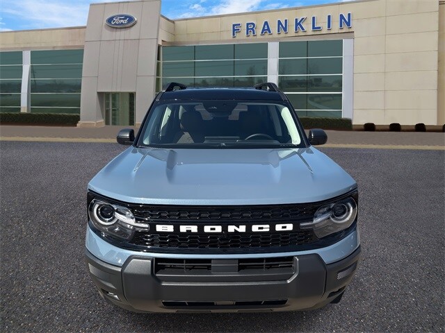 2025 Ford Bronco Sport Outer Banks photo 2
