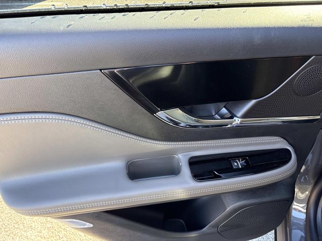 2026 Lincoln Corsair Premiere - Photo 19