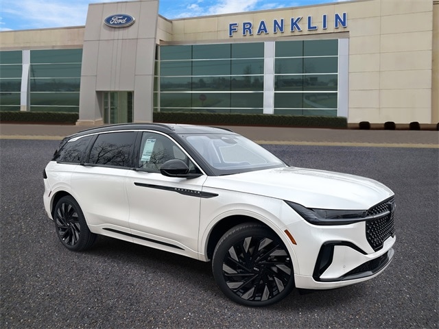 2026 Lincoln Nautilus Black Label's photo