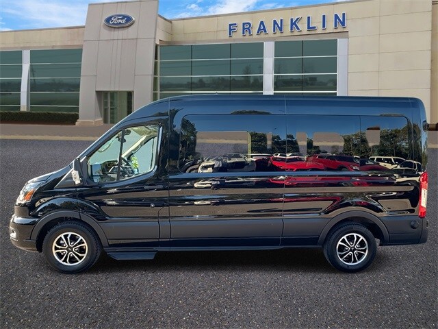 2025 Ford Transit Passenger Van XLT photo 4